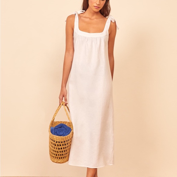 1HR SALE Reformation Bronte Dress (White) Dresses 1HR SALE Reformation Bronte Dress (White) Dresses